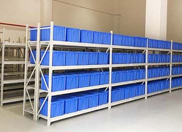 為何電子行業(yè)選擇福州輕型倉儲貨架？【易達貨架】