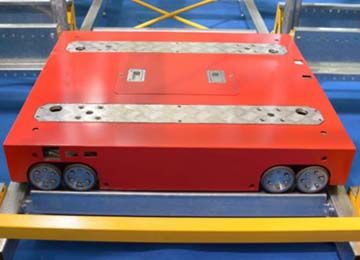 智能冷庫穿梭式貨架能實現(xiàn)全自動存取貨嗎？【易達貨架】