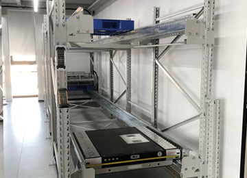 Eyda易達智能貨架定制廠家穿梭車貨架樣板庫安裝完成，敬請光臨