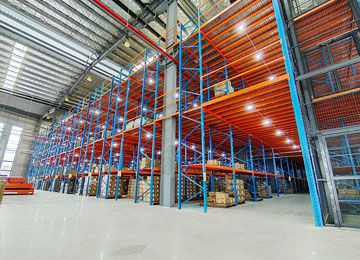 冷庫貨架工廠春節(jié)前還可以交貨嗎？【易達貨架】