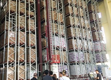 立體式重型倉儲貨架對貨物管理的效果如何？【易達貨架】