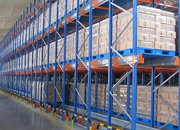 智能貨架哪種類型更適合冷庫使用？冷庫倉儲貨架廠解析【易達貨架】