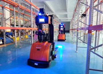 模具架可以用AGV叉車存儲嗎？重型模具貨架供應商解析【易達貨架】