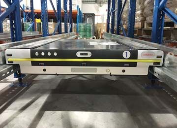 半自動(dòng)倉(cāng)庫(kù)貨架有哪些類型？穿梭式貨架廠家解析【易達(dá)貨架】