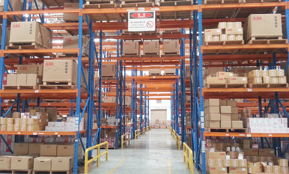 高密度存儲(chǔ)，實(shí)現(xiàn)“貨找人”式揀貨