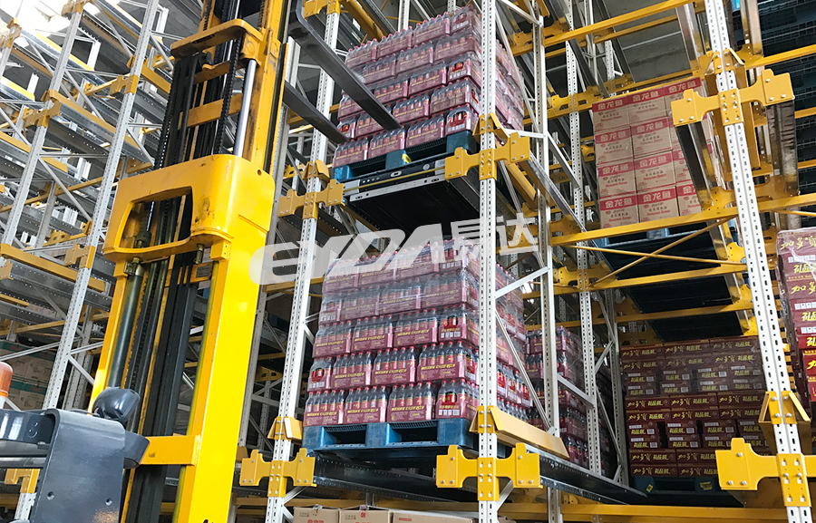 自動穿梭車貨架